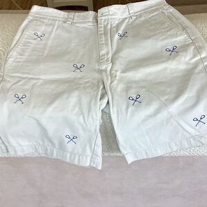 Vineyard Vines White Shorts with Blue lax sticks